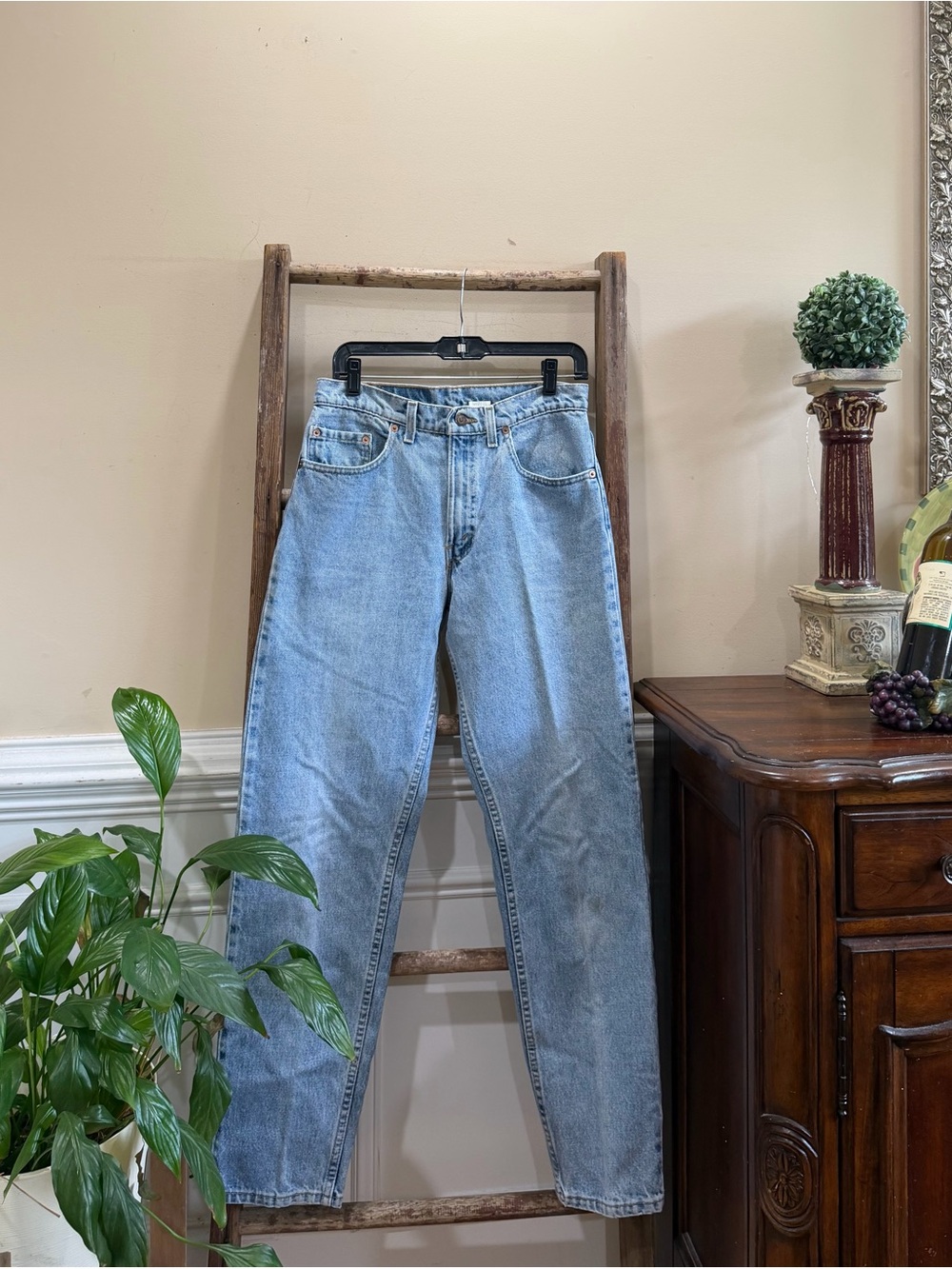 Vintage Levi’s 550 Classic Relaxed Fit Tapered Leg